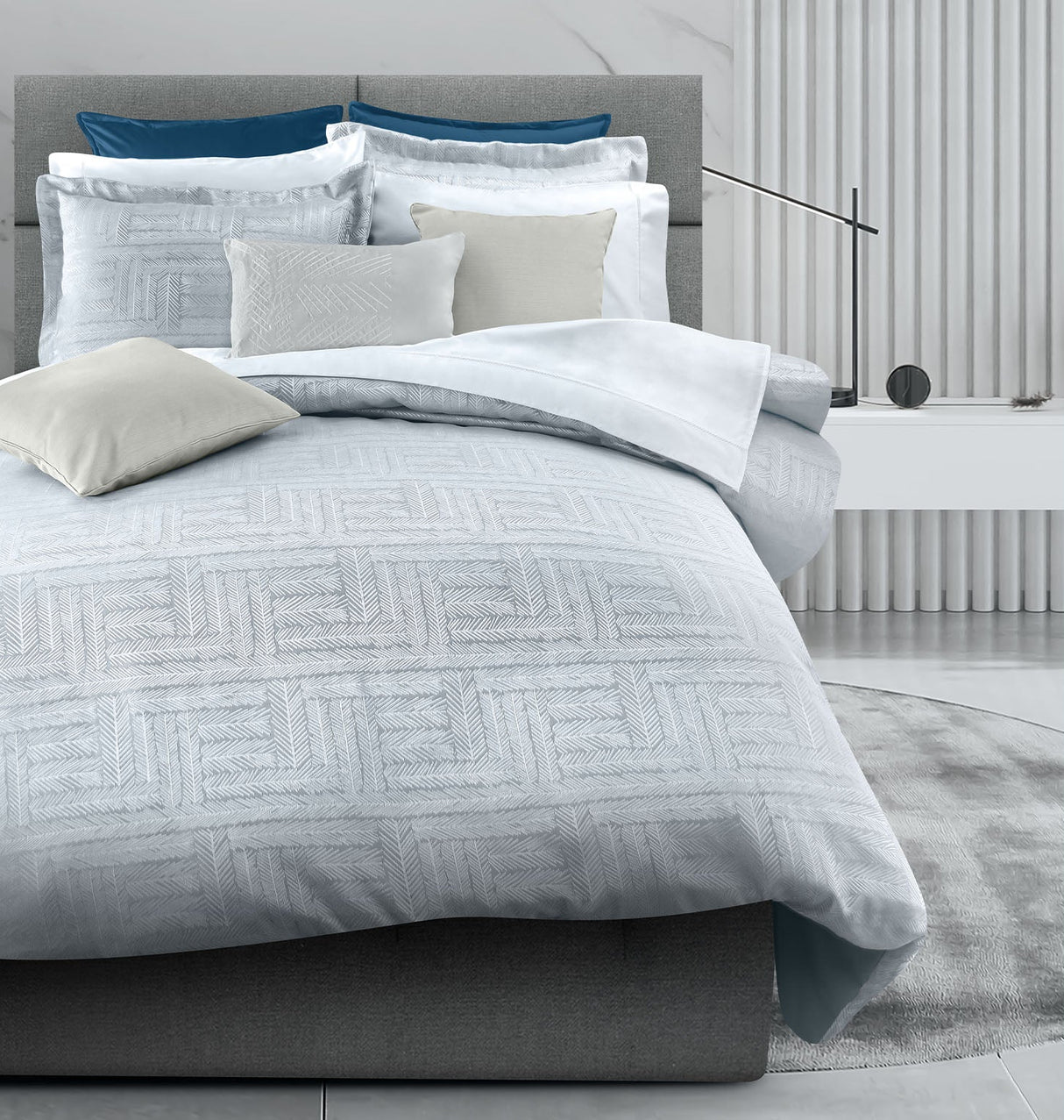 Coordinado Bruce | Duvet con relleno y fundas decorativas | Tejido de Jacquard