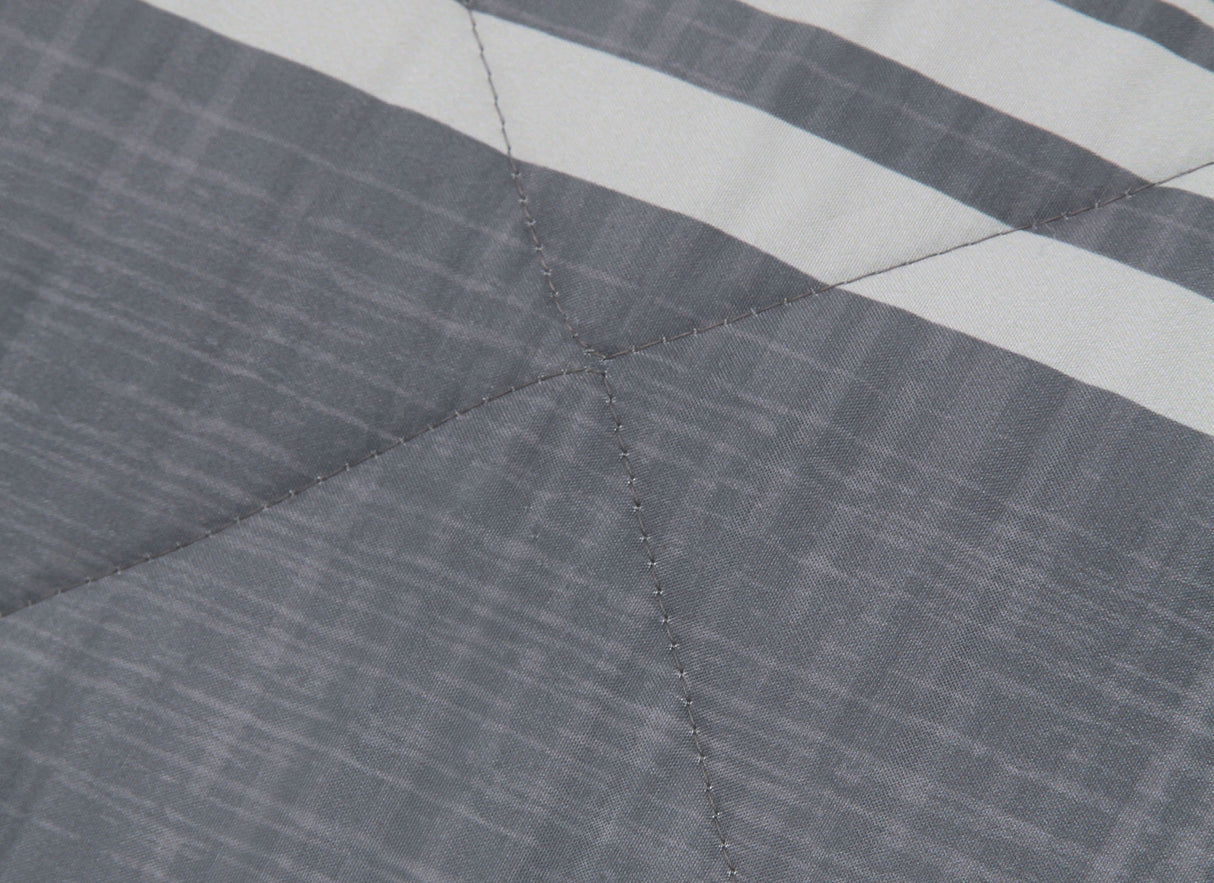 Coordinado Jensen | Colcha y Fundas decorativas | Microfibra Ultrasuave