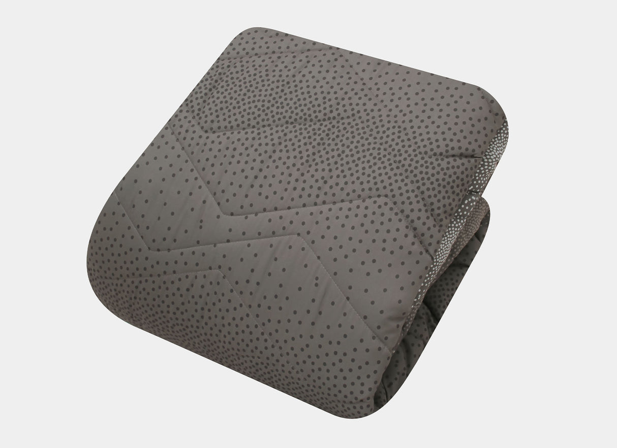 Coordinado Jurgen | Colcha y Fundas decorativas | Microfibra Ultrasuave