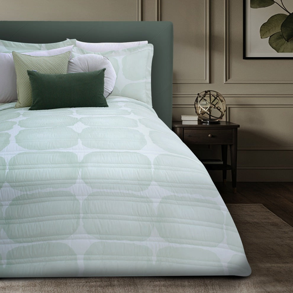 Coordinado Namibia | Colcha y Fundas decorativas | Microfibra Ultrasuave