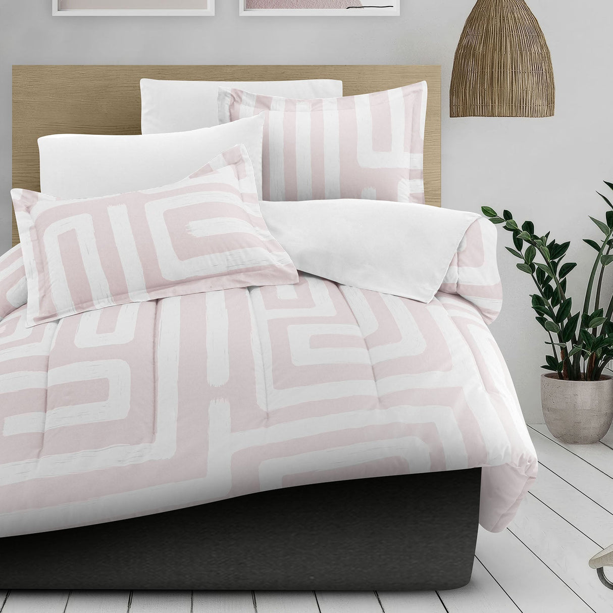 Edredón Pisani Rosa con tallas de Edredón matrimonial, King size, Individual y Queen size. El descanso que mereces con Edredones Dalfiori de Microfibra