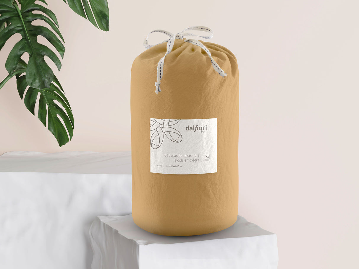 Sábanas Hazel · 100% Microfibra lavada en piedra · Ultra Suave.
