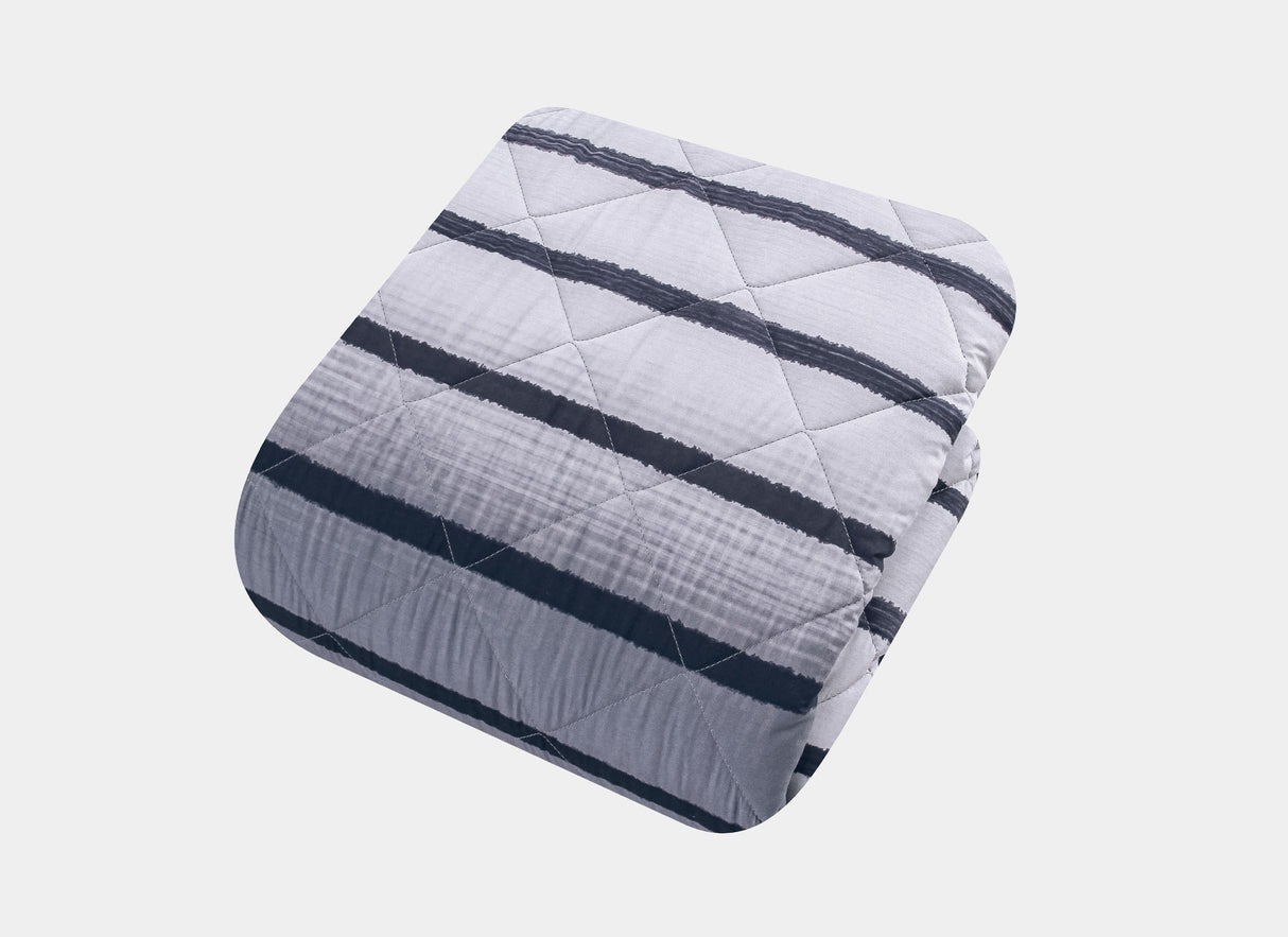 Coordinado Vicenzo | Colcha y Fundas decorativas | Microfibra Ultrasuave