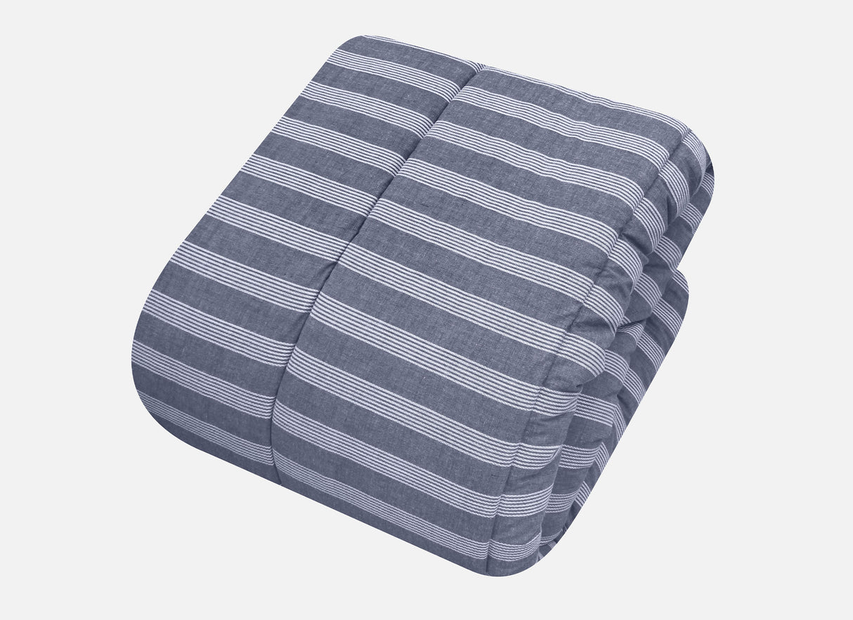 Edredón William tenemos tallas de edredón matrimonial, King size, Individual y Queen size. El descanso que mereces con Edredones Dalfiori de Microfibra