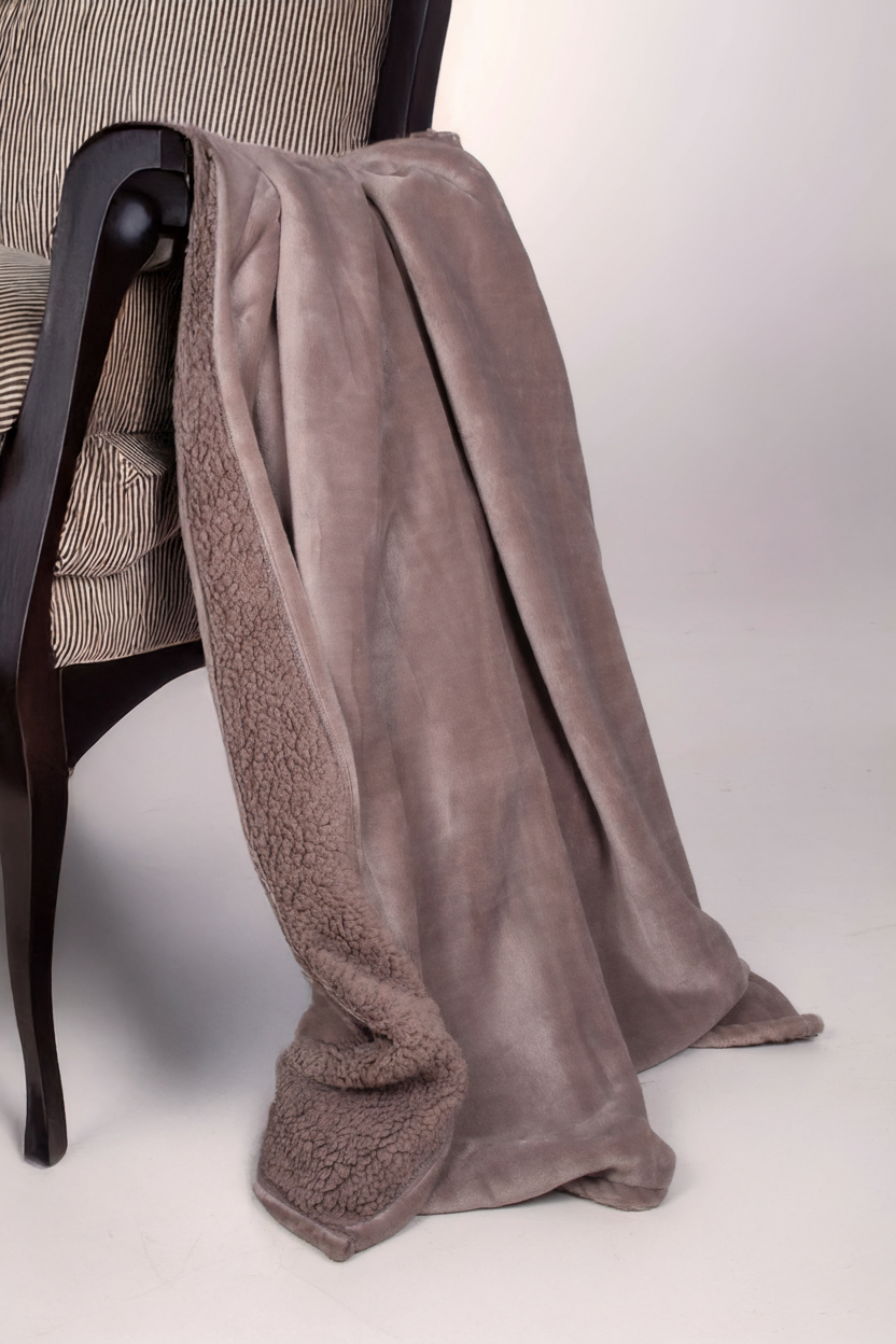 Cobija Taupe