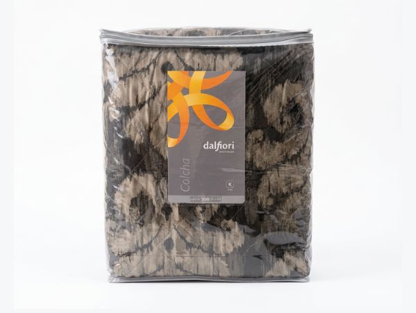 Colcha Walton | Arena | King Size | 300 Hilos | 100% Algodón*