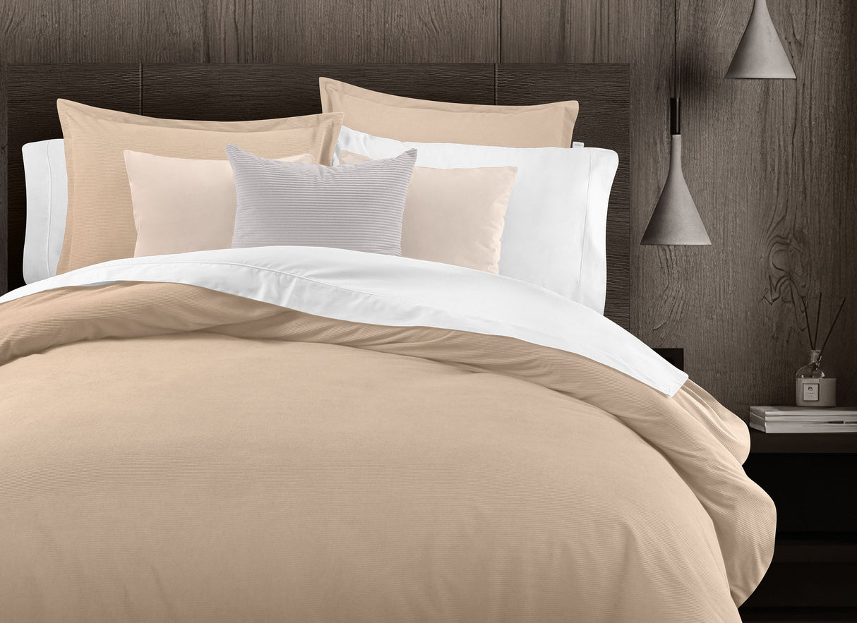 Duvet Khaleb · confeccionado en Pana · Atemporal, Suave y con Relieve · Dinámico y Relajado ·