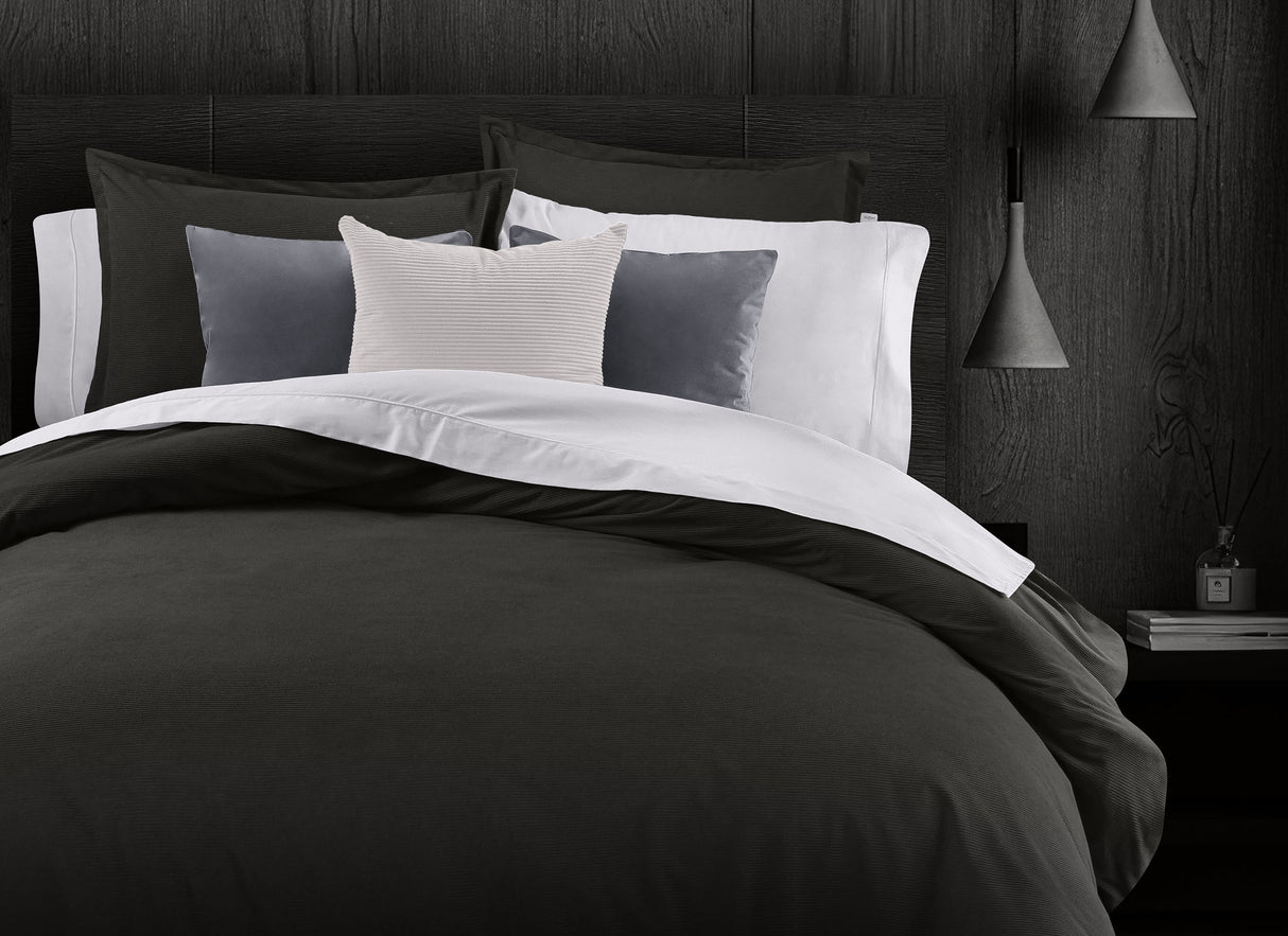 Duvet Khaleb · confeccionado en Pana · Atemporal, Suave y con Relieve · Dinámico y Relajado ·