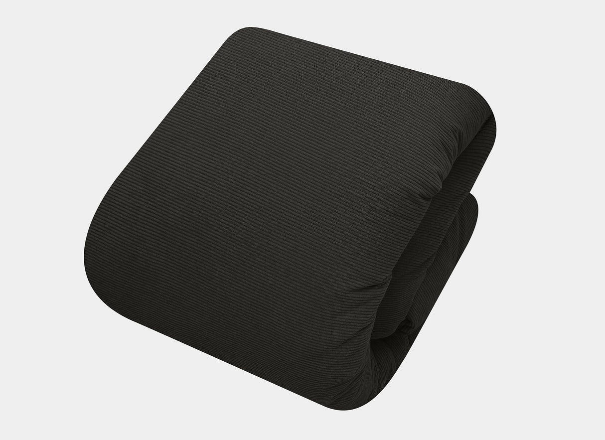 Duvet Khaleb · confeccionado en Pana · Atemporal, Suave y con Relieve · Dinámico y Relajado ·