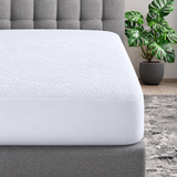 Protector de Colchón King | Transpirable e Impermeable | 80% Algodón, 20% Poliéster.