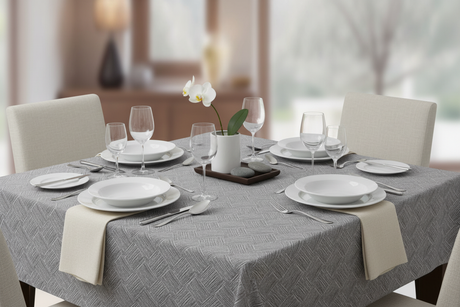 Mesa cuadrada Baden con vajilla