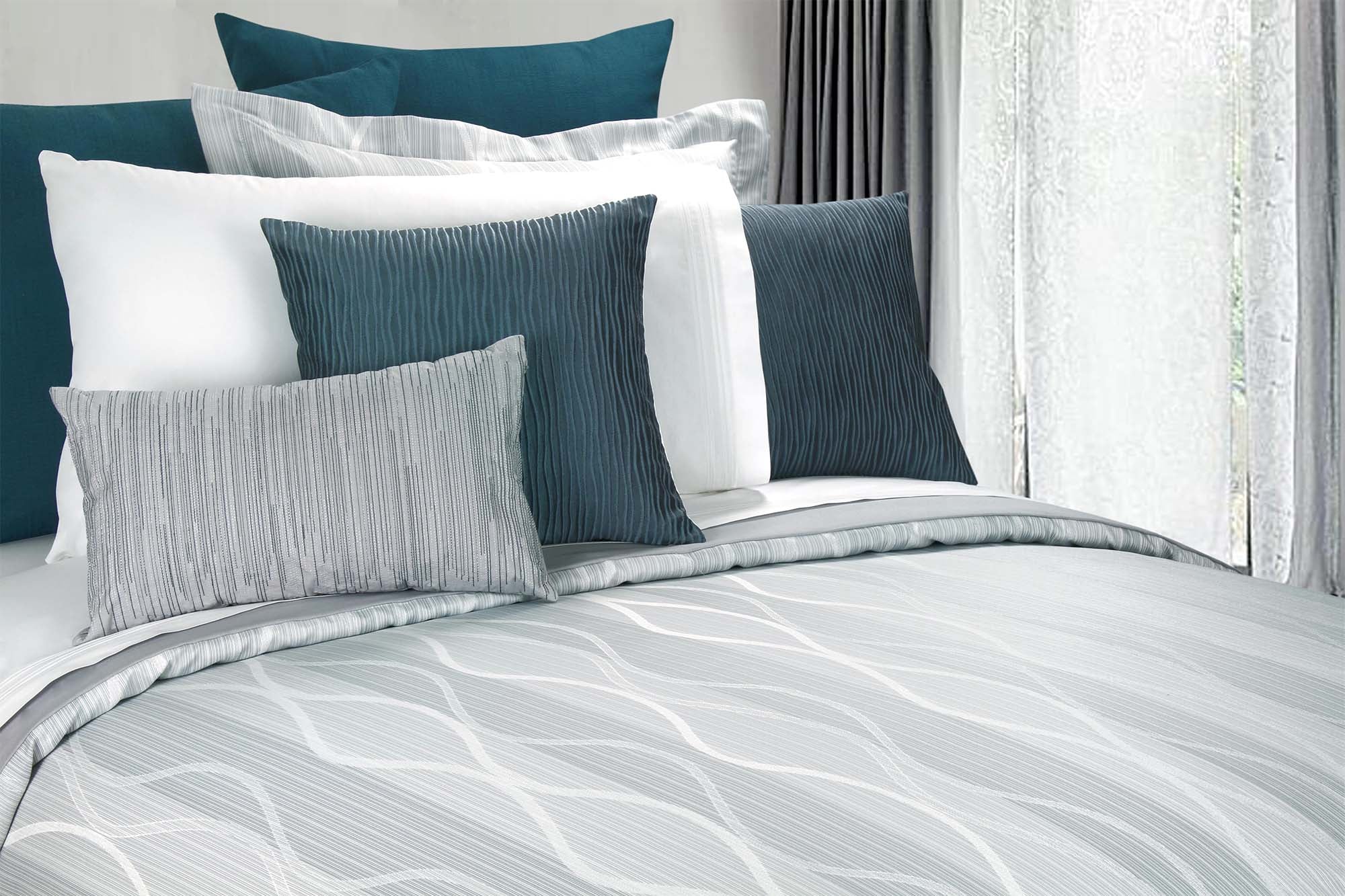 Coordinado Wesley Queen Size | Cubre edredón con relleno y fundas y almohadilla decorativa| Microfibra Ultrasuave*